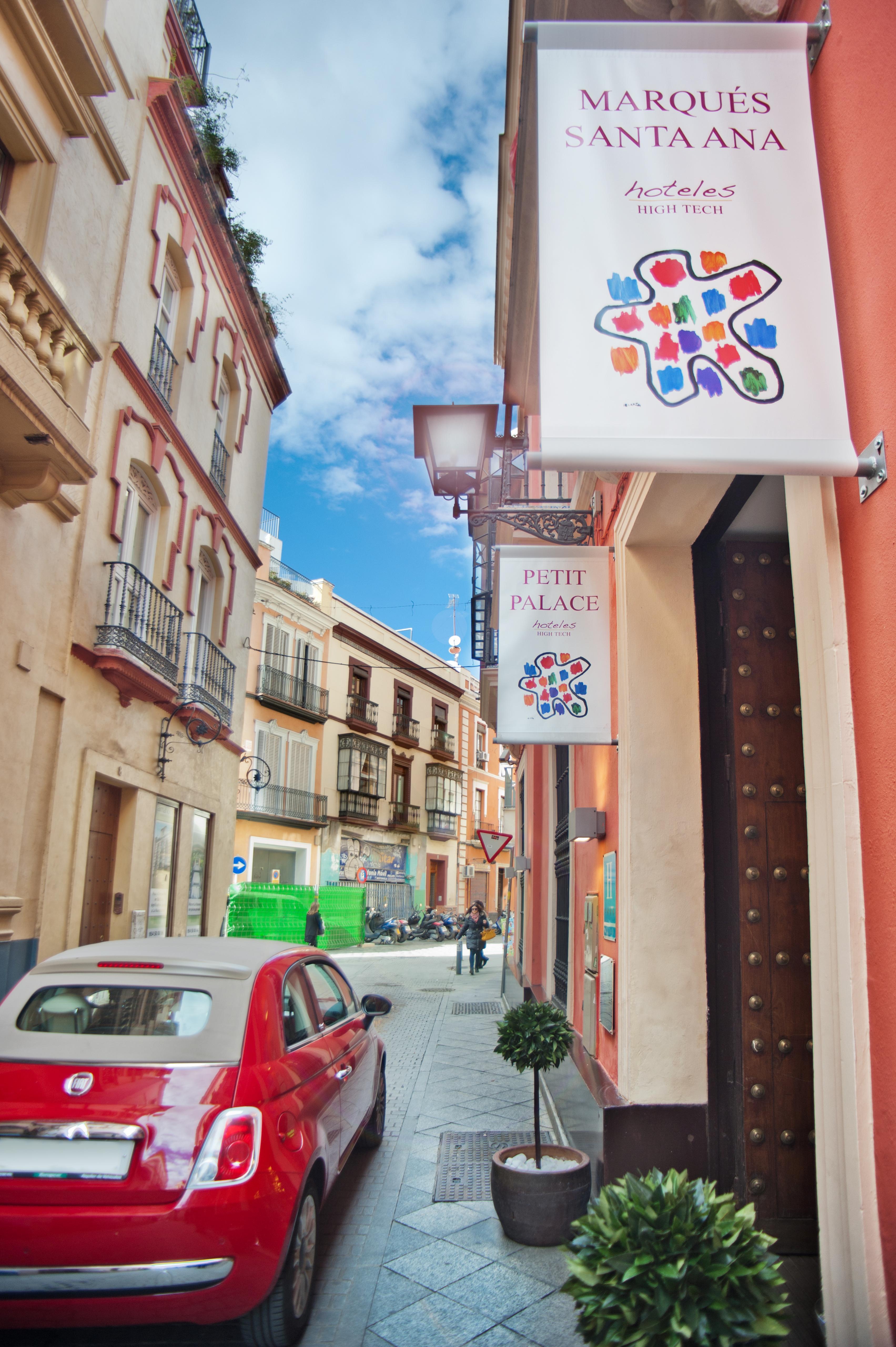 Petit Palace Marques Santa Ana Siviglia Esterno foto