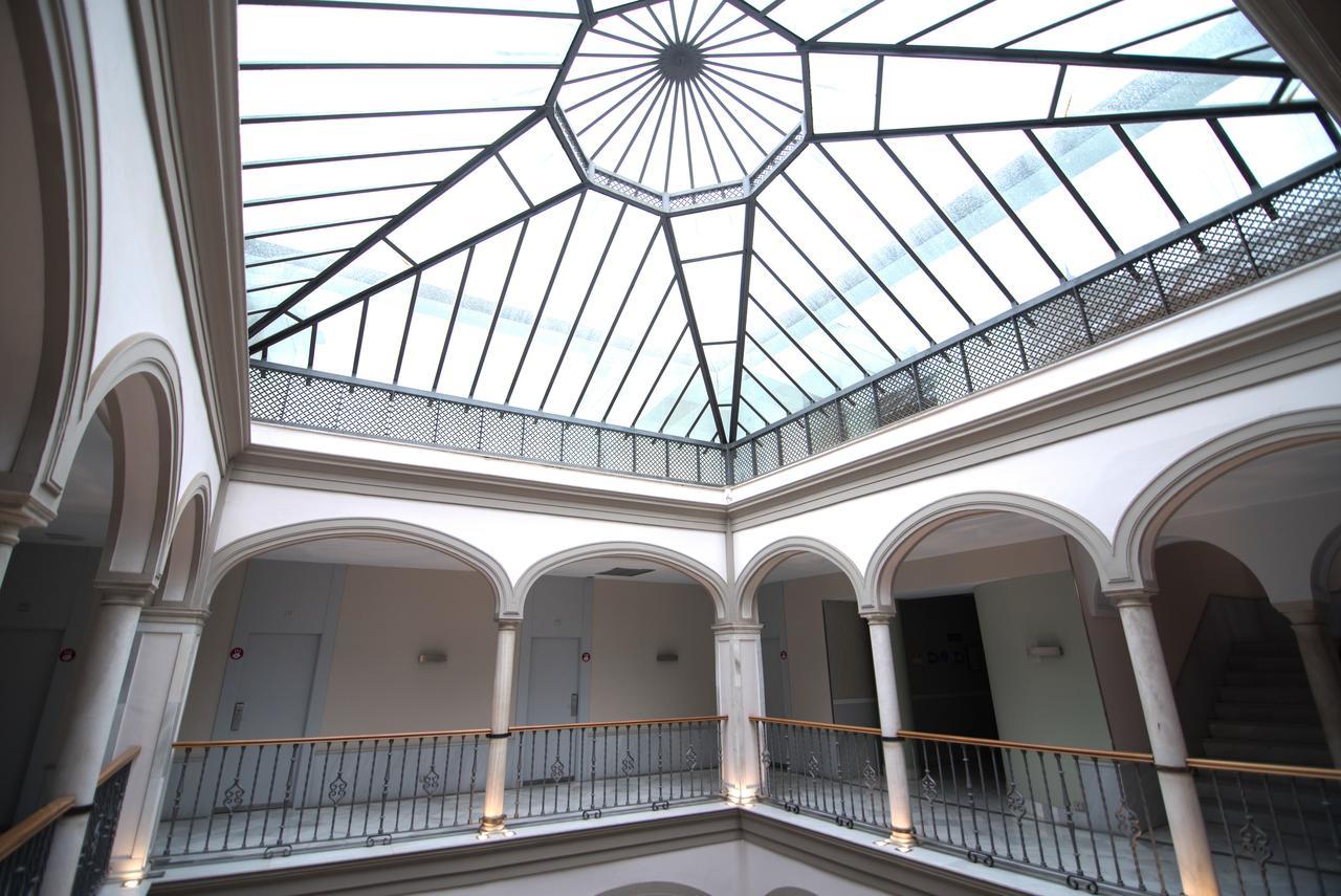 Petit Palace Marques Santa Ana Siviglia Esterno foto